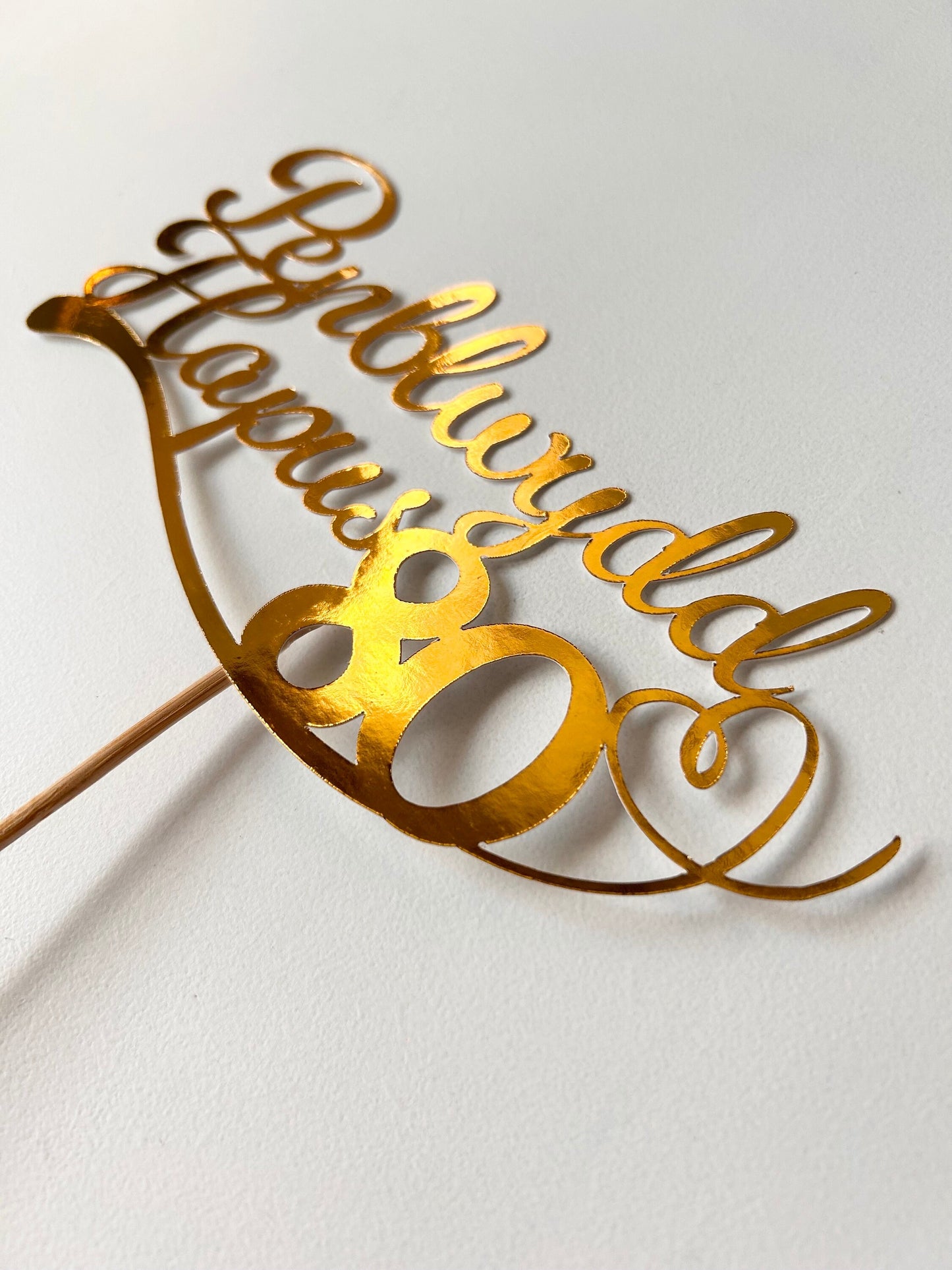 Penblwydd Hapus Welsh cake topper